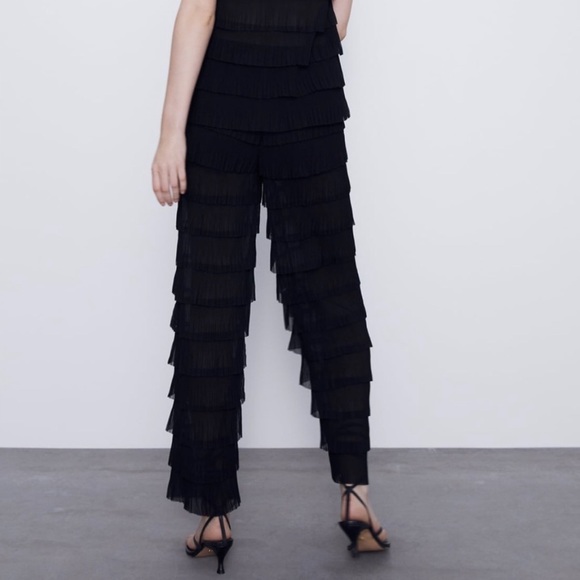 Zara Ruffled pants - Picture 6 of 9